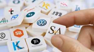 Thiết kế logo chữ viết tắt